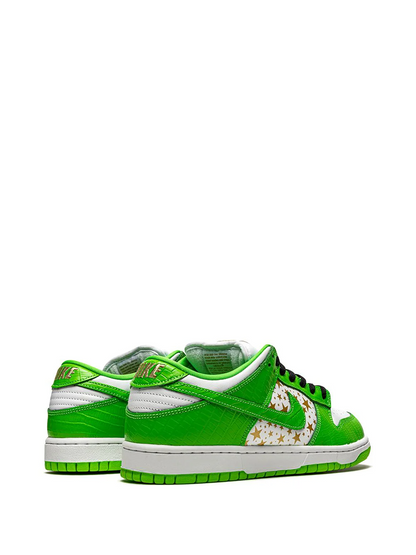 Nike SB Dunk X Supreme "Mean Green"