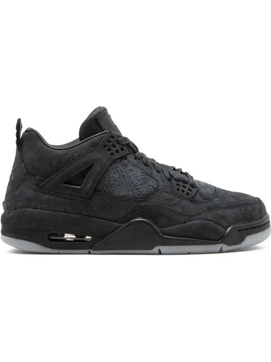 Jordan 4 x Kaws "Black"