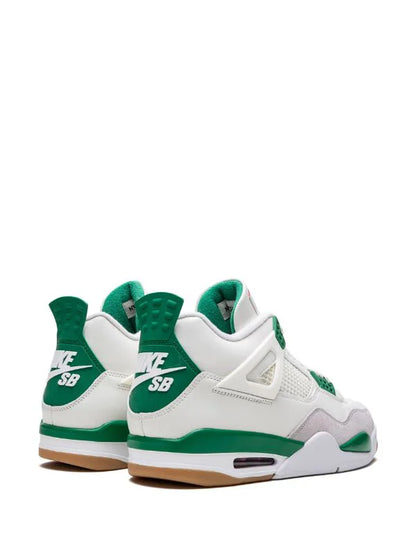 Jordan 4 SB "Pine Green"