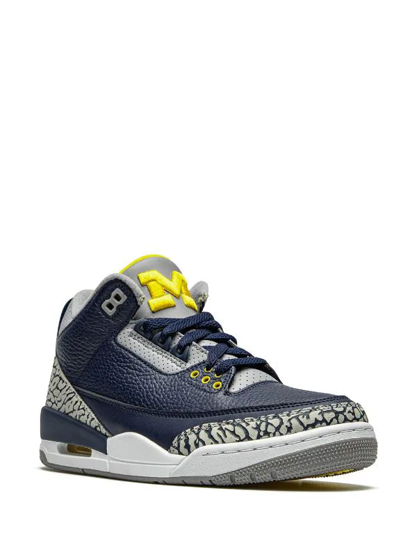 Jordan 3 PE “Michigan”