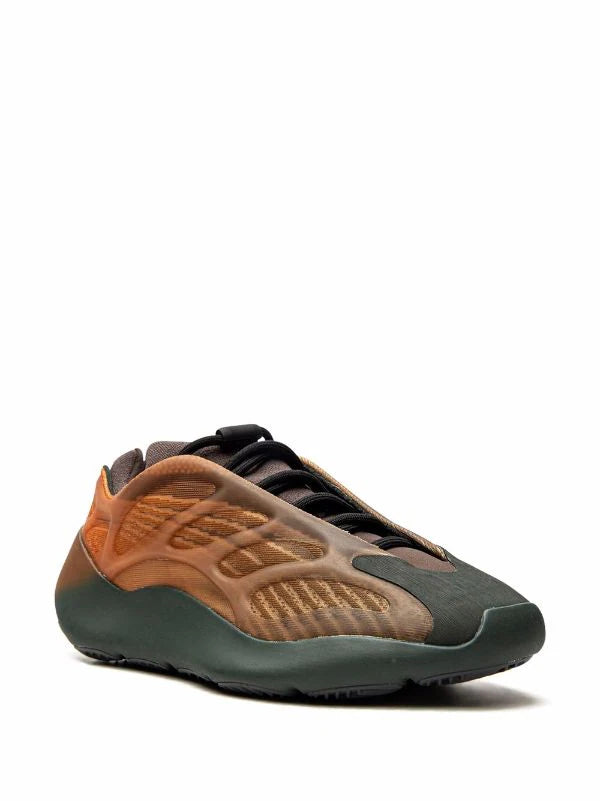 YEEZY 700 V3 "Copper Fade"