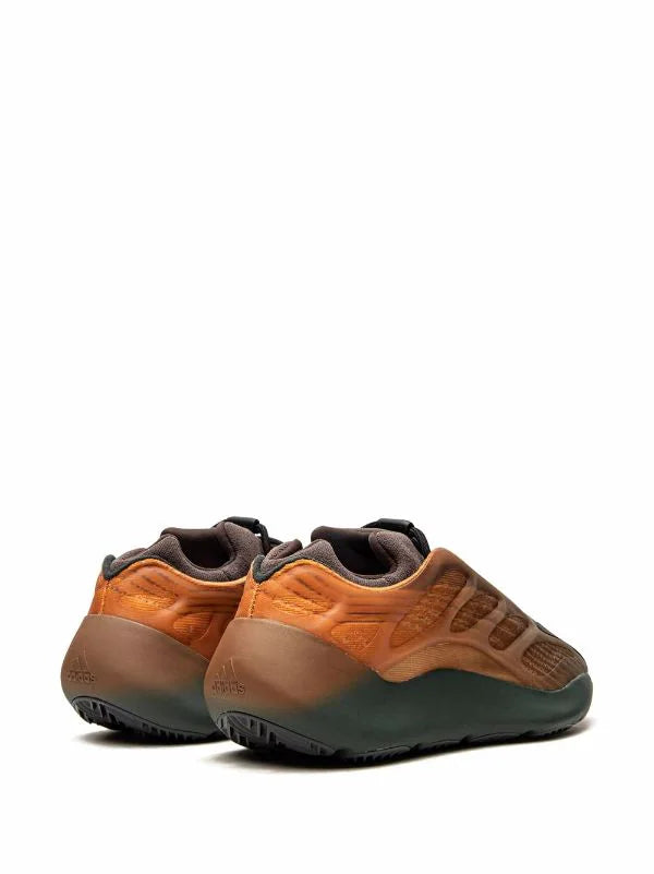 YEEZY 700 V3 "Copper Fade"