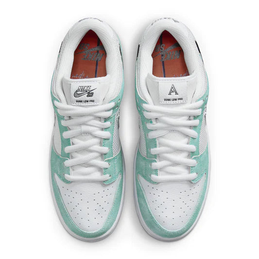 Nike SB Dunk "April Turbo Green"